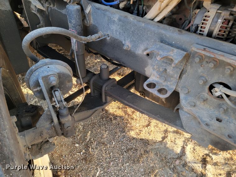 image for item LL9760 2015 Freightliner Cascadia semi truck