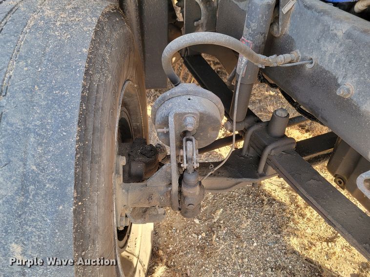 image for item LL9760 2015 Freightliner Cascadia semi truck