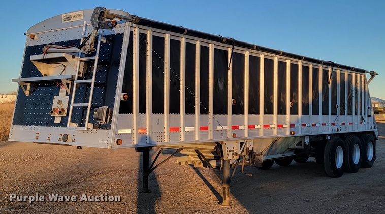 image for item LL9761 2008 Cornhusker grain trailer