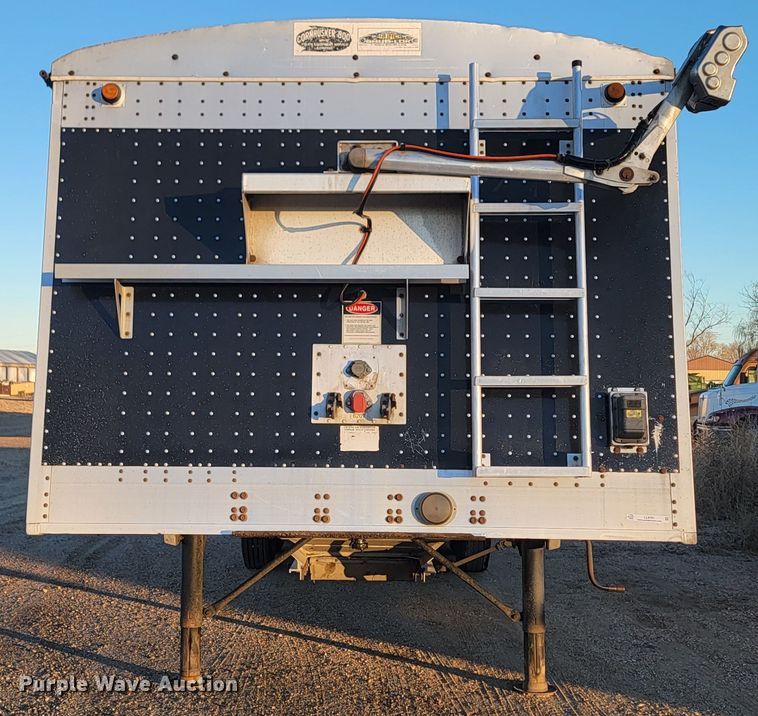 image for item LL9761 2008 Cornhusker grain trailer