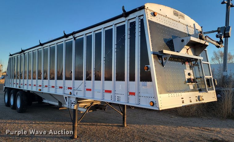 image for item LL9761 2008 Cornhusker grain trailer