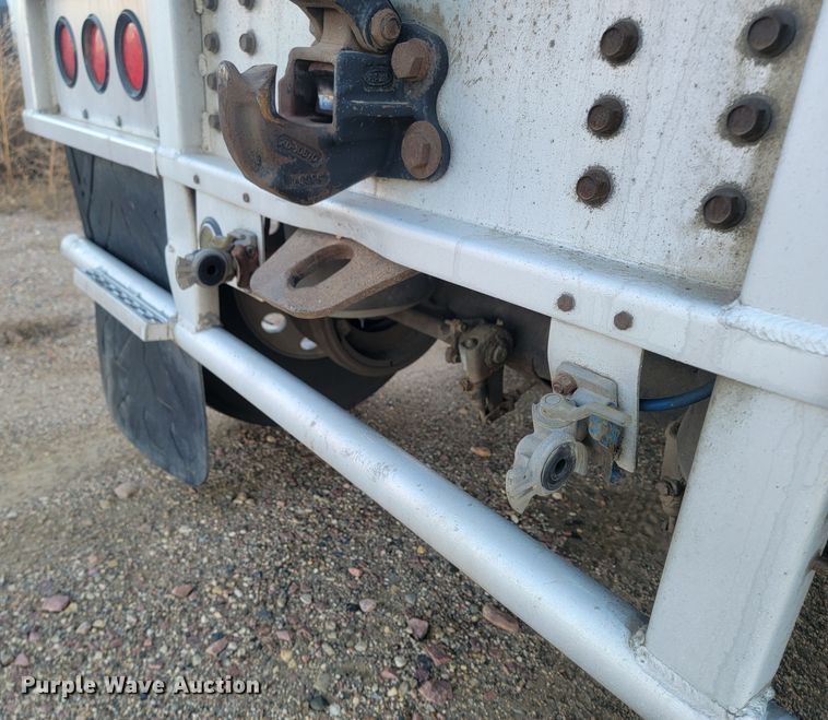 image for item LL9761 2008 Cornhusker grain trailer