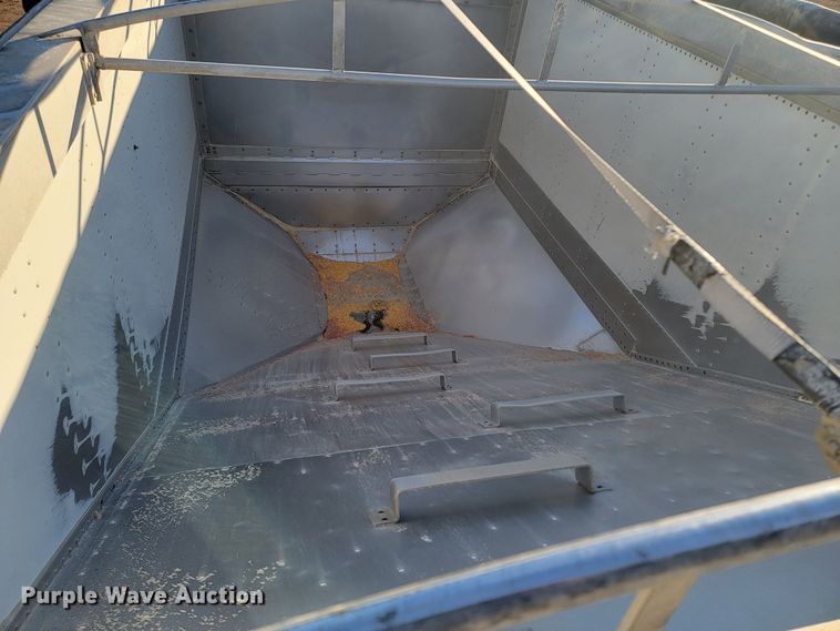 image for item LL9761 2008 Cornhusker grain trailer