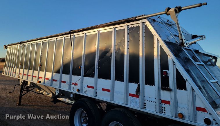 image for item LL9761 2008 Cornhusker grain trailer