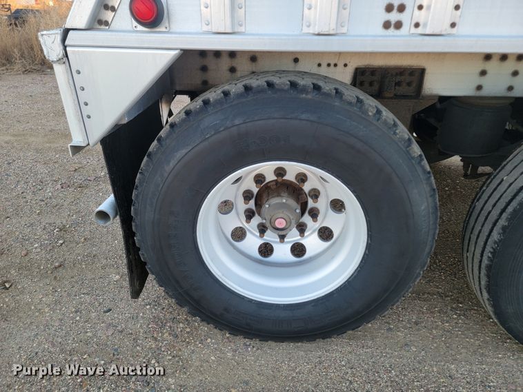 image for item LL9761 2008 Cornhusker grain trailer