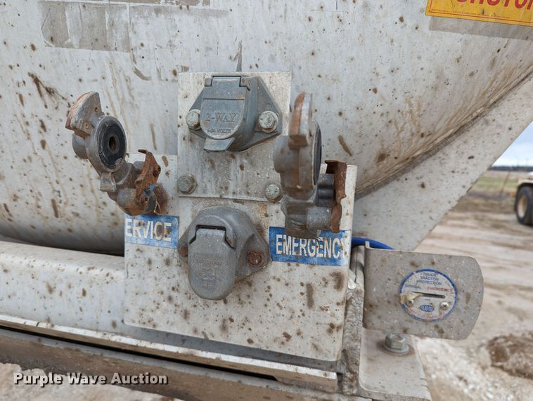 image for item LP9106 2012 TyTal 2BBL  tank trailer