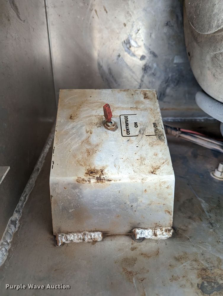 image for item LP9106 2012 TyTal 2BBL  tank trailer