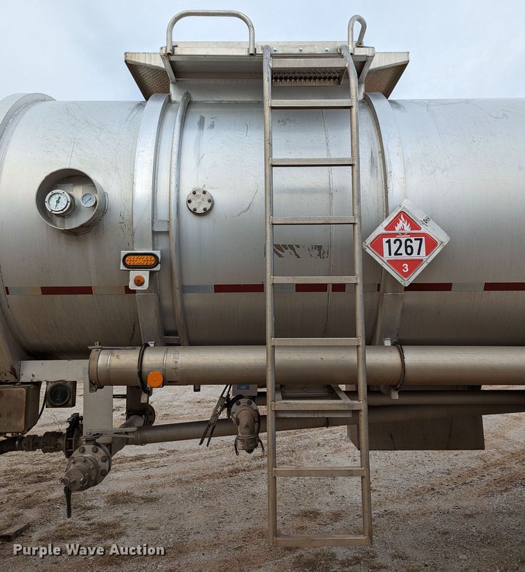 image for item LP9106 2012 TyTal 2BBL  tank trailer