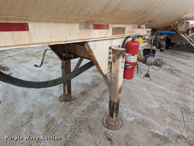 image for item LP9107 1987 VIM  tank trailer