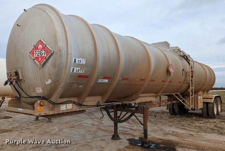 image for item LP9108 1981 Polar  tank trailer