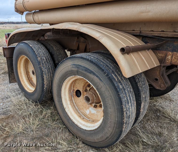 image for item LP9108 1981 Polar  tank trailer