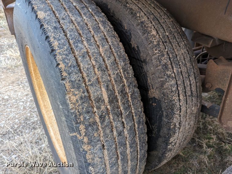 image for item LP9108 1981 Polar  tank trailer