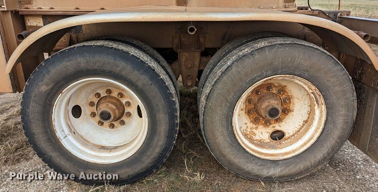 image for item LP9108 1981 Polar  tank trailer