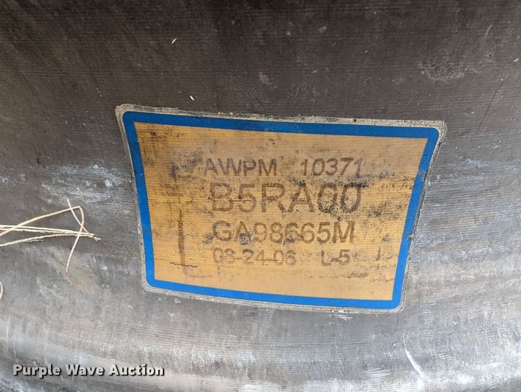 image for item LP9110 (5) 24.5" 10 lug aluminum wheels