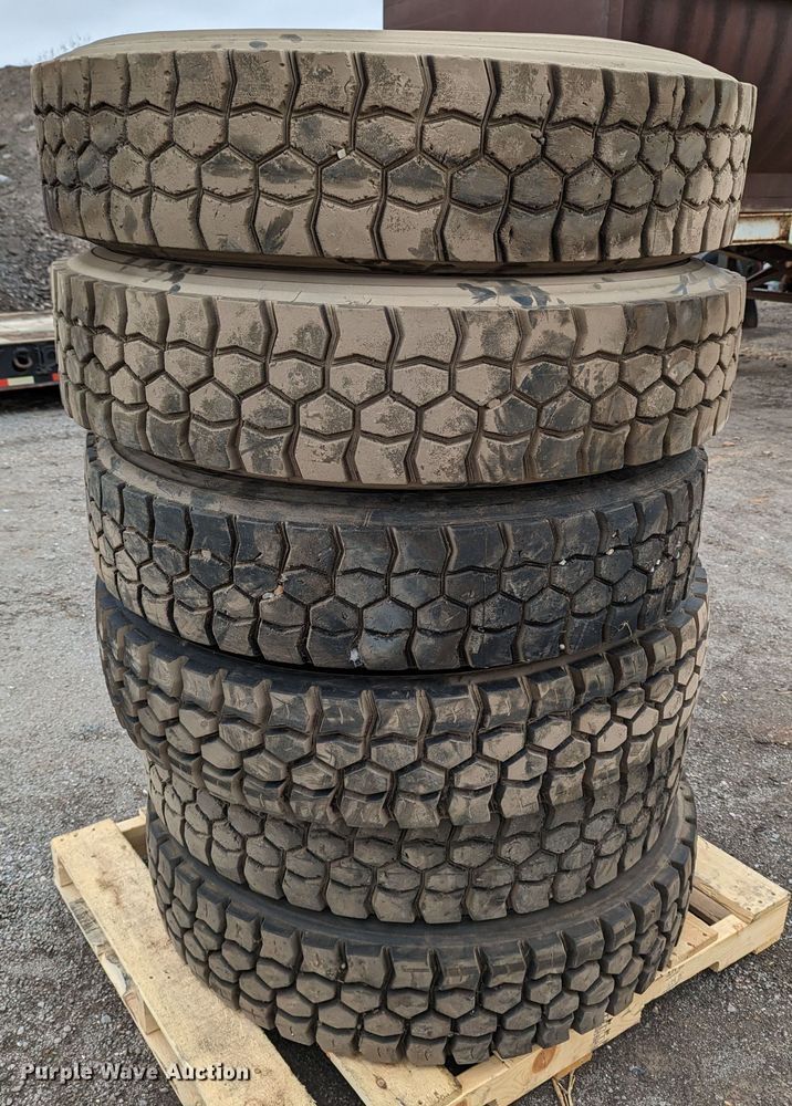 image for item LP9112 (10) tires