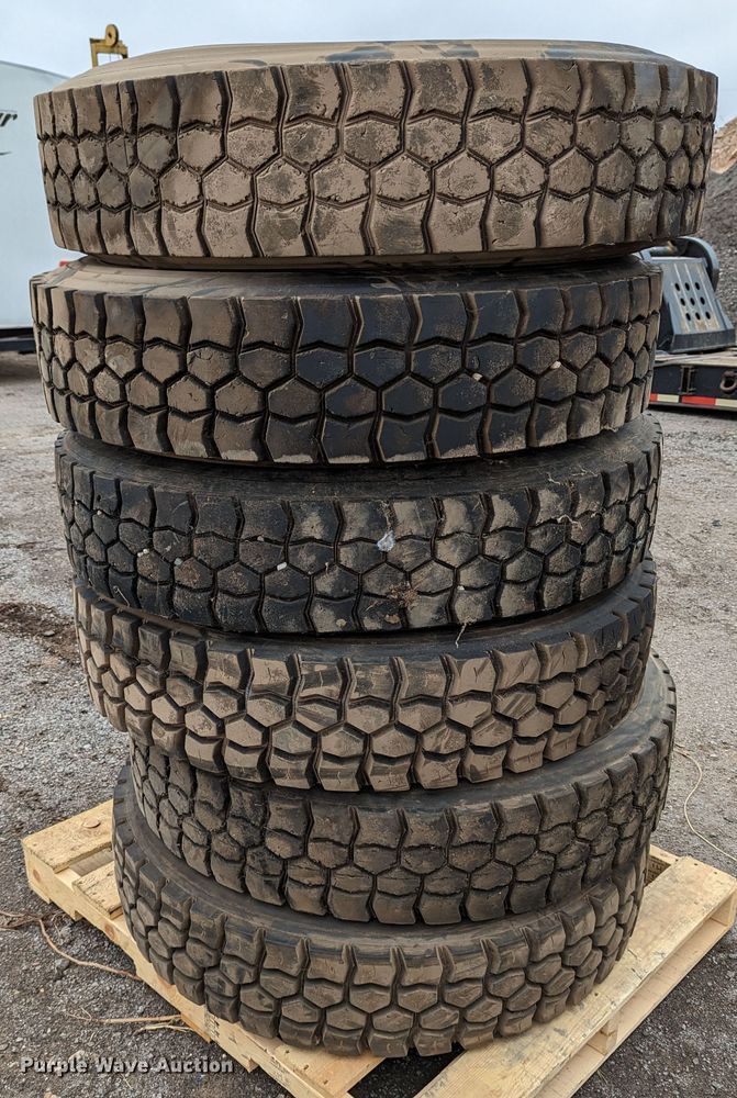 image for item LP9112 (10) tires