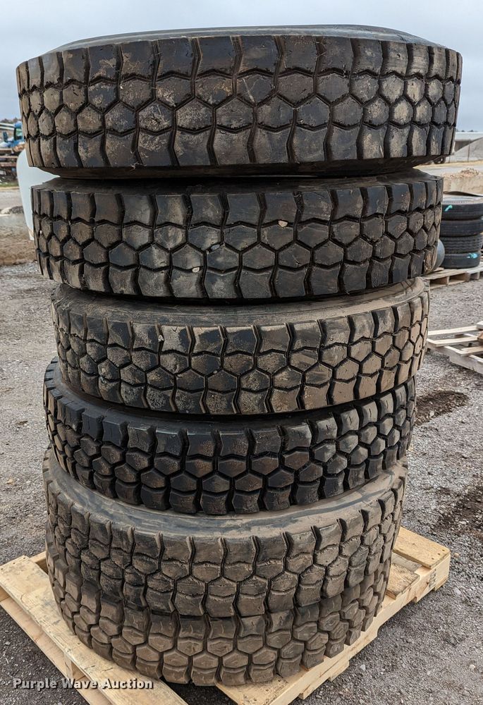 image for item LP9112 (10) tires