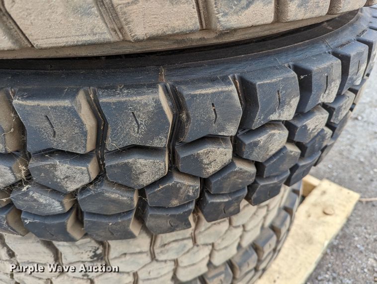 image for item LP9112 (10) tires