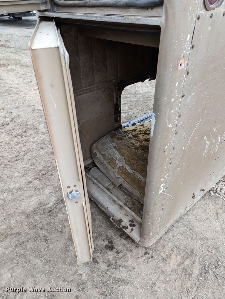 image for item LP9128 36" sleeper