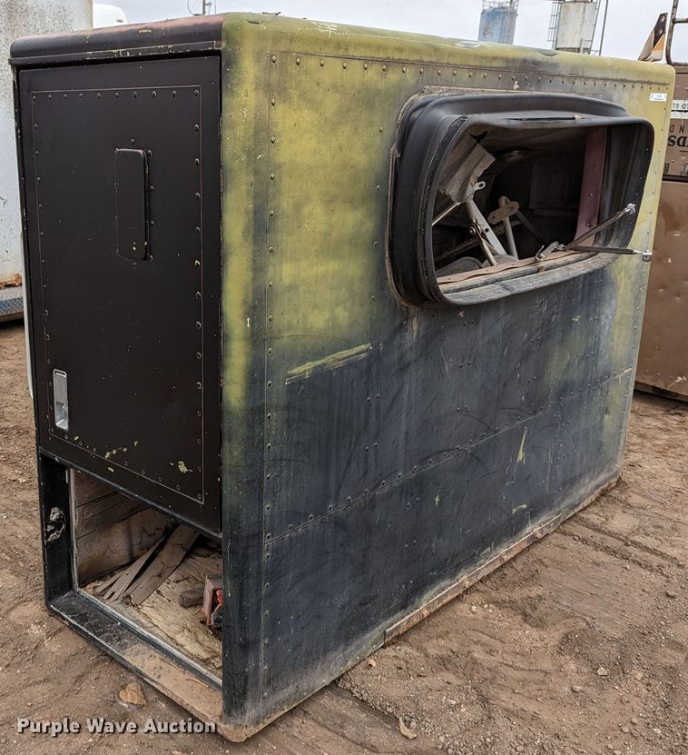 image for item LP9129 36" sleeper