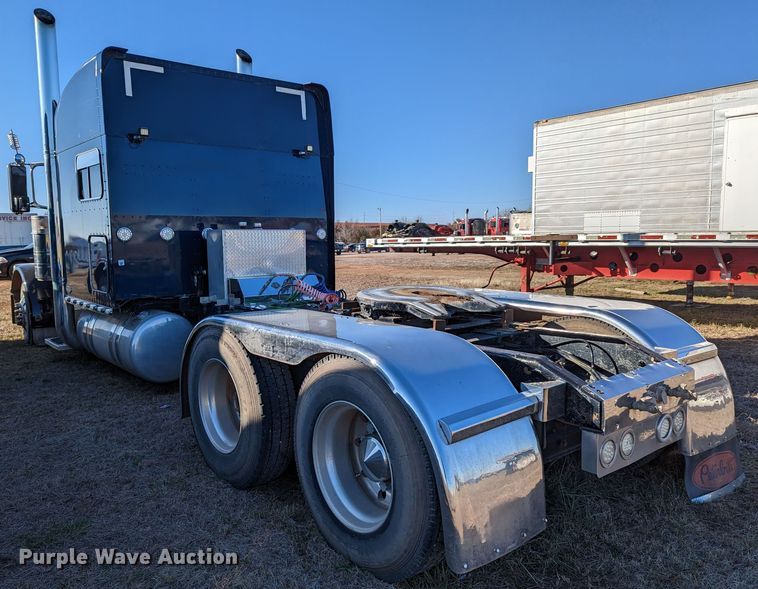 image for item LP9148 2006 Peterbilt 379  semi truck