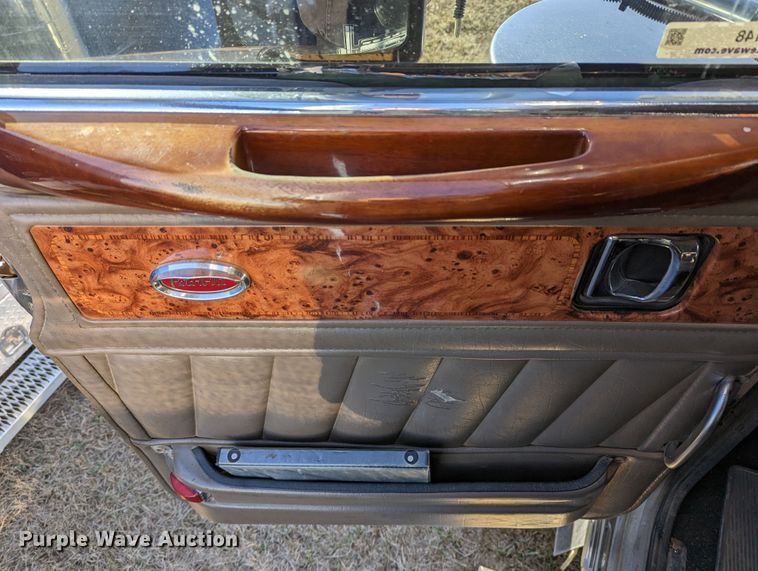 image for item LP9148 2006 Peterbilt 379  semi truck