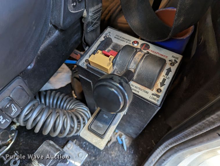 image for item LP9148 2006 Peterbilt 379  semi truck