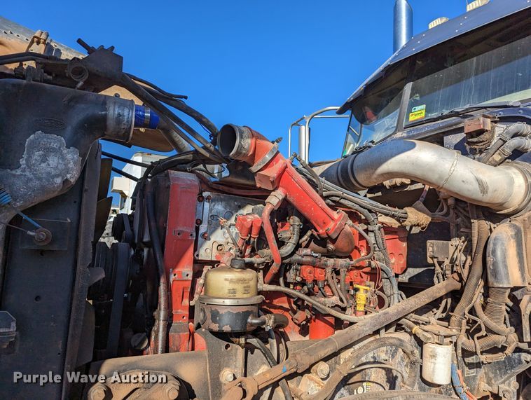 image for item LP9148 2006 Peterbilt 379  semi truck