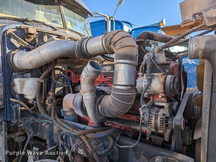 image for item LP9148 2006 Peterbilt 379  semi truck