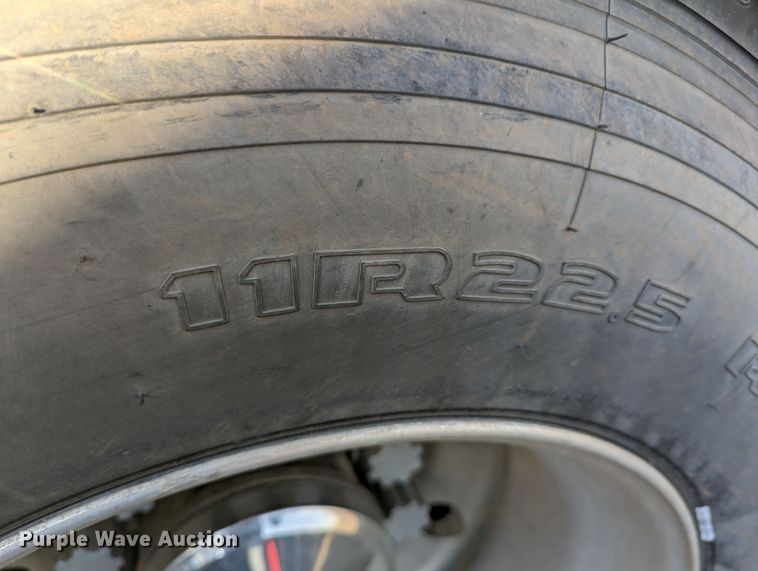 image for item LP9148 2006 Peterbilt 379  semi truck