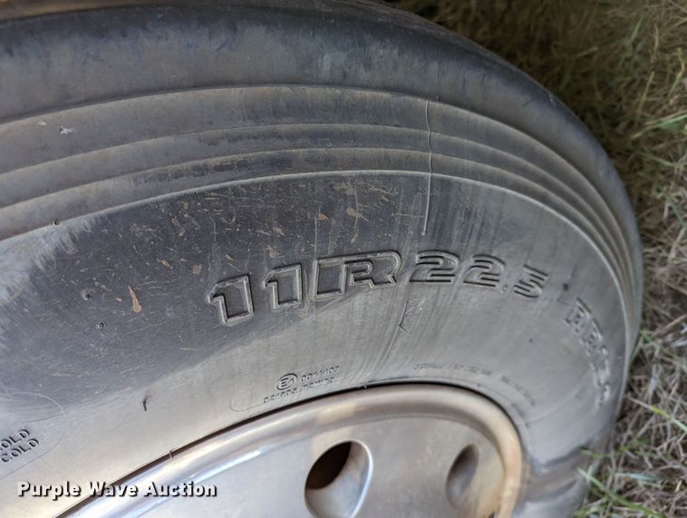 image for item LP9148 2006 Peterbilt 379  semi truck