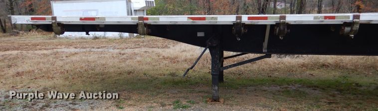 image for item LT9010 1998 Utility FS2CHA  flatbed trailer