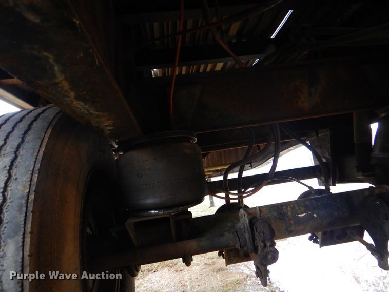 image for item LT9010 1998 Utility FS2CHA  flatbed trailer