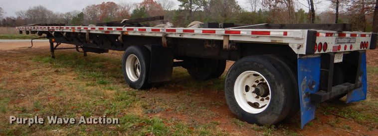 image for item LT9011 1999 Transcraft Eagle  flatbed trailer