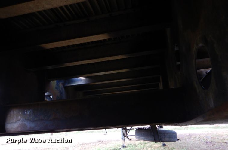 image for item LT9011 1999 Transcraft Eagle  flatbed trailer