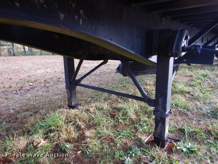 image for item LT9011 1999 Transcraft Eagle  flatbed trailer