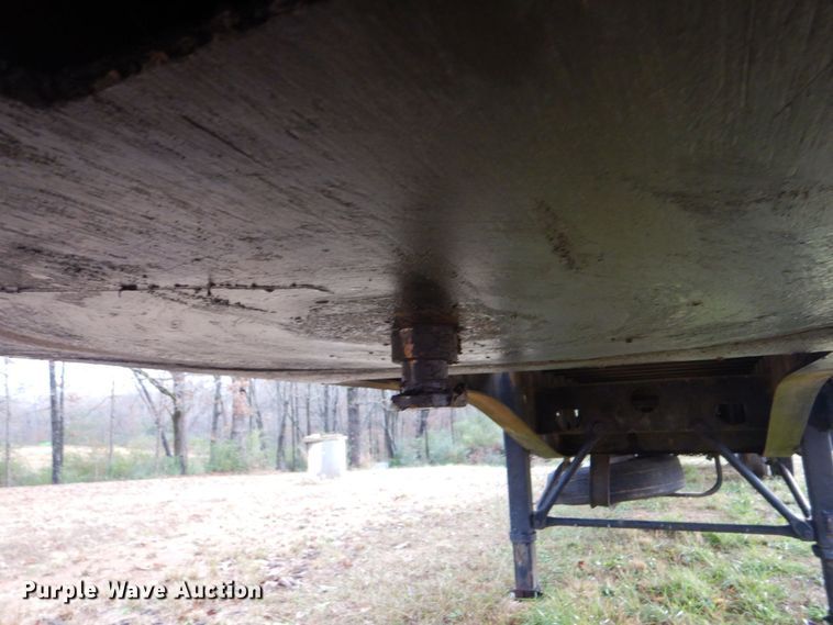 image for item LT9011 1999 Transcraft Eagle  flatbed trailer