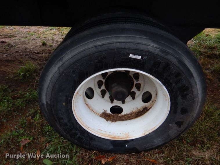 image for item LT9011 1999 Transcraft Eagle  flatbed trailer