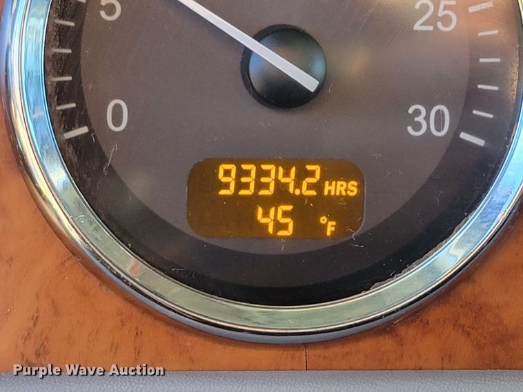 image for item ME9559 2008 Peterbilt 388 semi truck