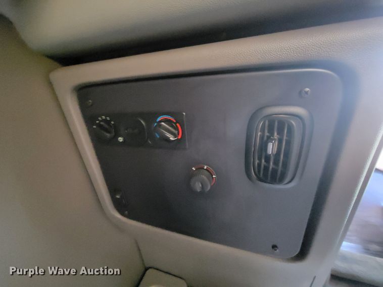 image for item ME9559 2008 Peterbilt 388 semi truck