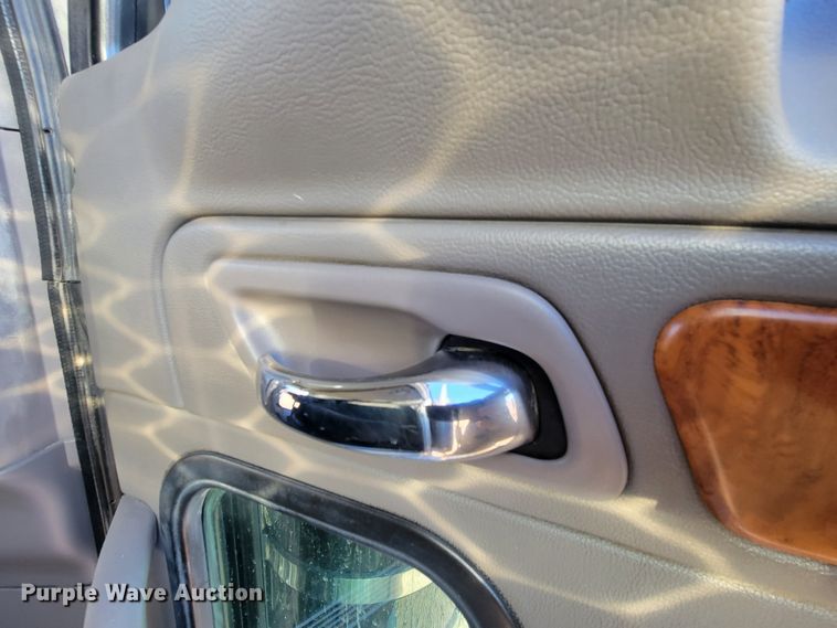 image for item ME9559 2008 Peterbilt 388 semi truck