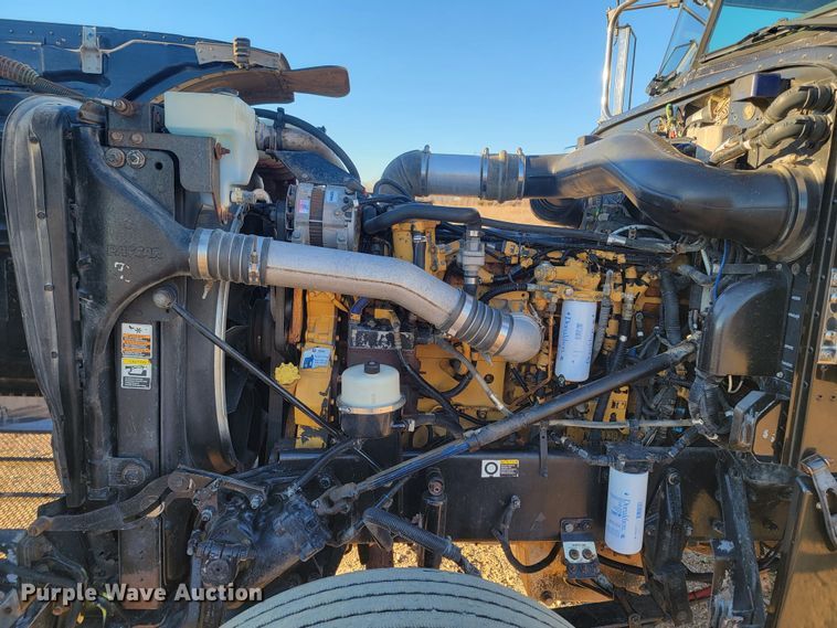 image for item ME9559 2008 Peterbilt 388 semi truck