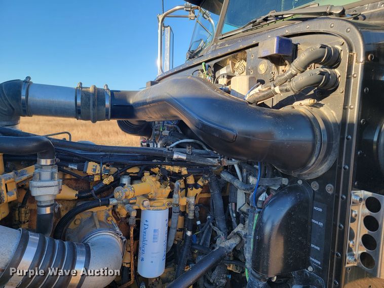 image for item ME9559 2008 Peterbilt 388 semi truck