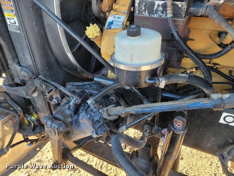 image for item ME9559 2008 Peterbilt 388 semi truck