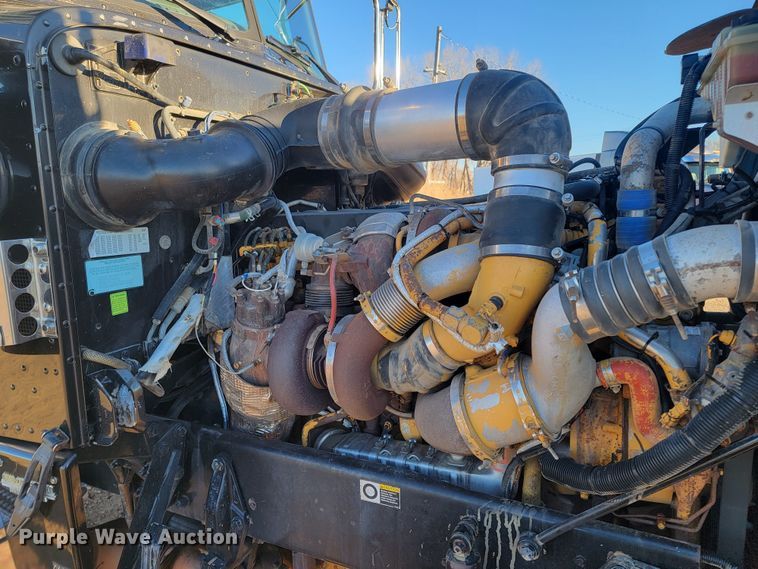 image for item ME9559 2008 Peterbilt 388 semi truck