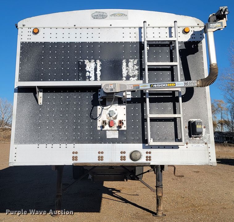 image for item ME9560 2008 Cornhusker grain trailer