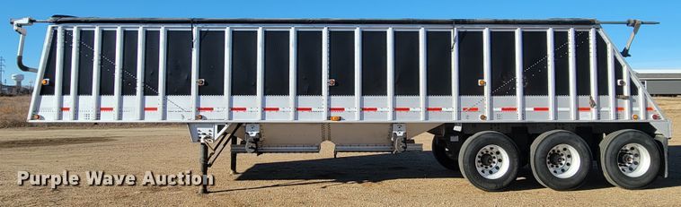 image for item ME9560 2008 Cornhusker grain trailer