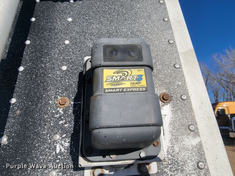 image for item ME9560 2008 Cornhusker grain trailer