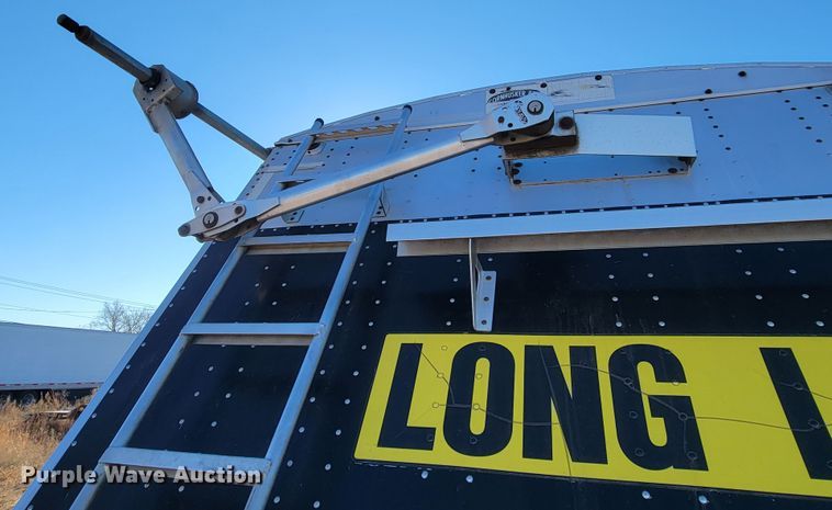 image for item ME9560 2008 Cornhusker grain trailer