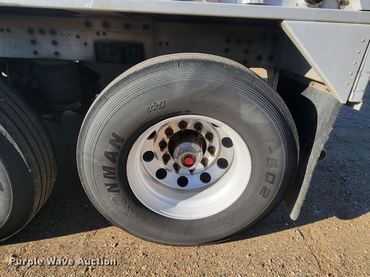 image for item ME9560 2008 Cornhusker grain trailer